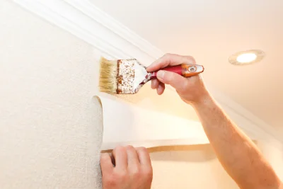 Pose de papier peint à Puiseux-Pontoise — revêtements muraux et toiles de verre